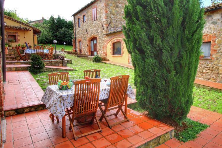 Podere Il Tigliolo กัสตีลีโยเน ดิ ออร์ชา ภายนอก รูปภาพ