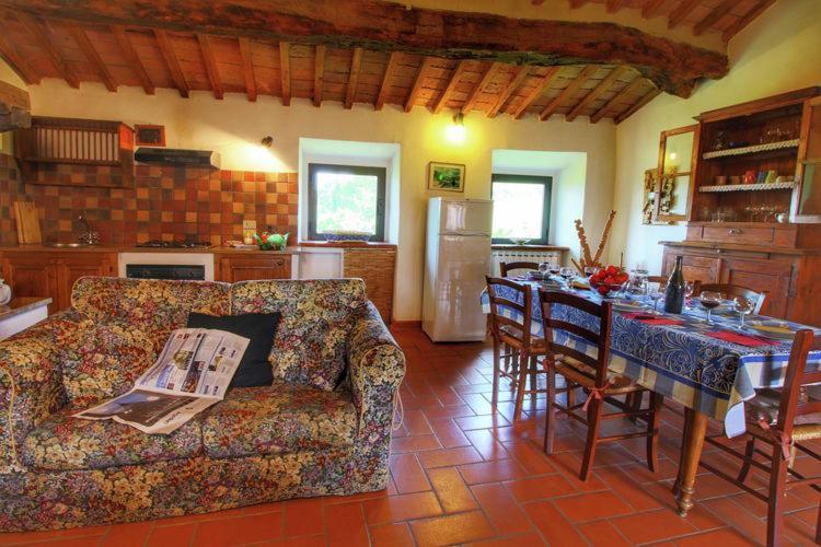 Podere Il Tigliolo กัสตีลีโยเน ดิ ออร์ชา ภายนอก รูปภาพ